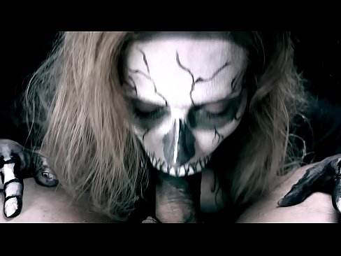 ❤️ ສາວ Demon ດູດ cock ກັບປາກສີດໍາຂອງນາງແລະກືນ cum. ❤❌ ໜັງໂປ້ ທີ່ lo.4k-porno.ru ️❤